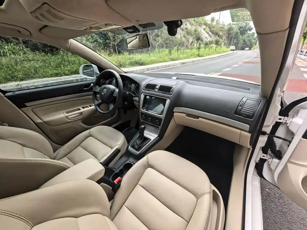 Skoda Octavia — миниатюра 11