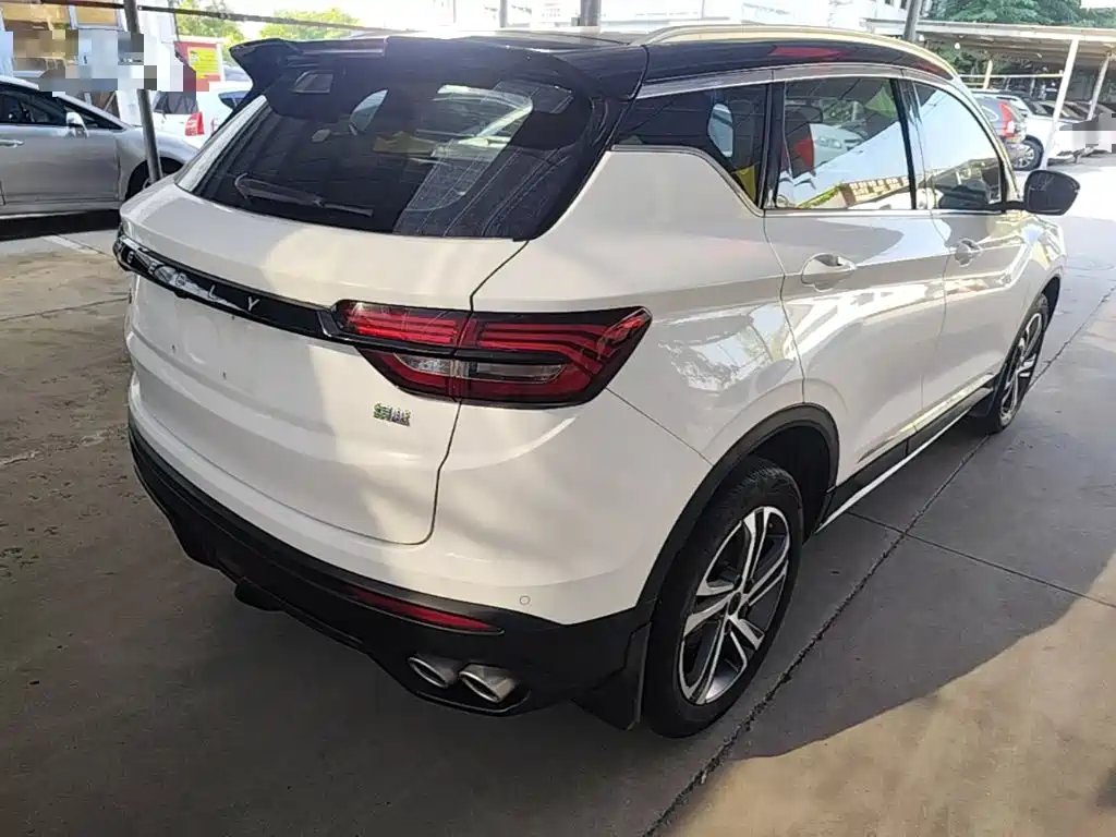 Geely Binyue — миниатюра 7