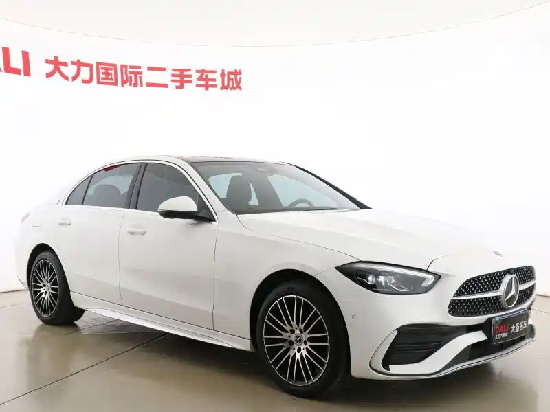 Mercedes-Benz C-Class — миниатюра 3