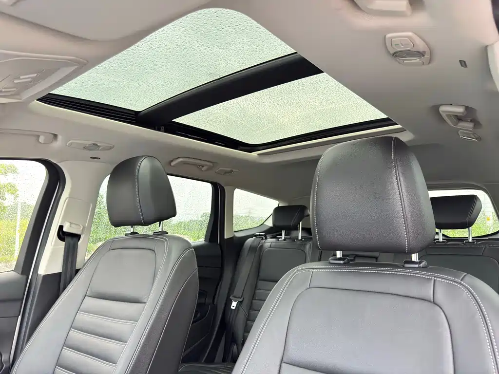 Ford Kuga — миниатюра 13