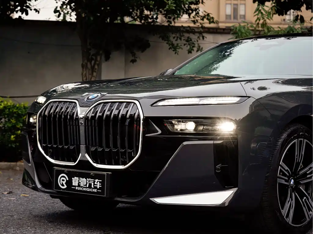 BMW i7 — миниатюра 7
