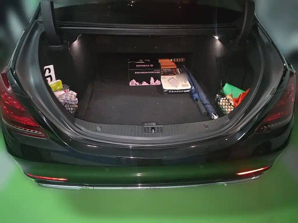 Mercedes-Benz S-Class — миниатюра 24