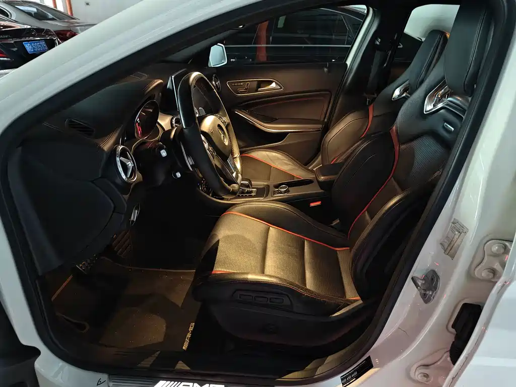 Mercedes-Benz GLA AMG — миниатюра 14