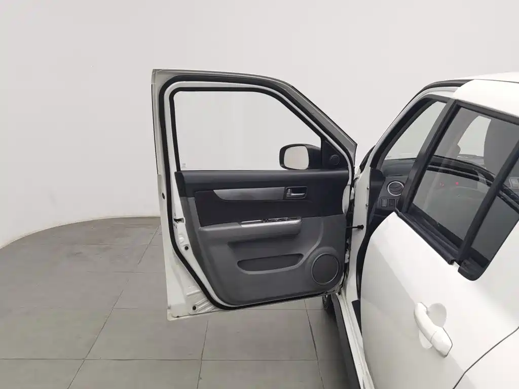 Suzuki Swift — миниатюра 8