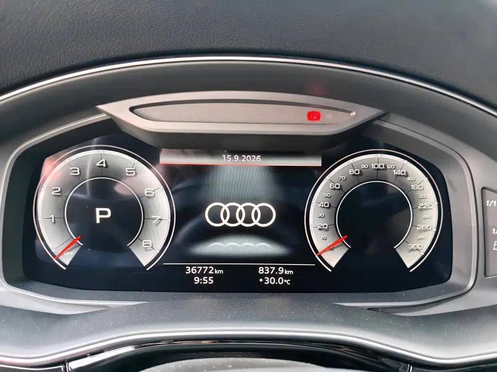 Audi Q8 — миниатюра 2