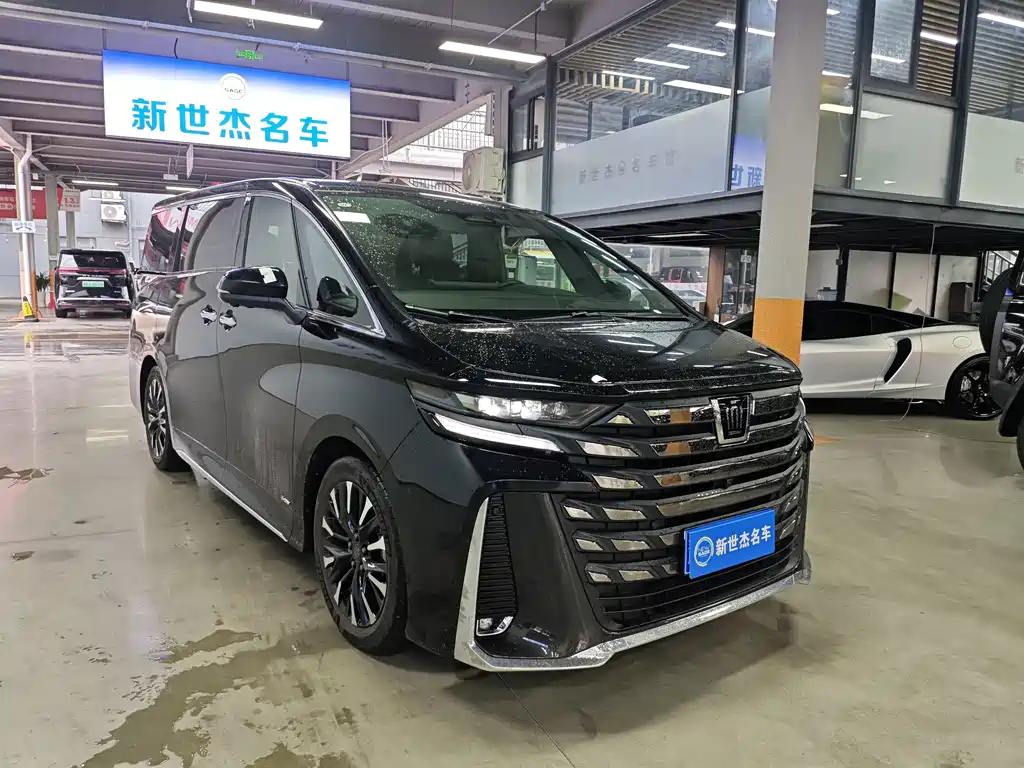 Toyota Vellfire — миниатюра 3