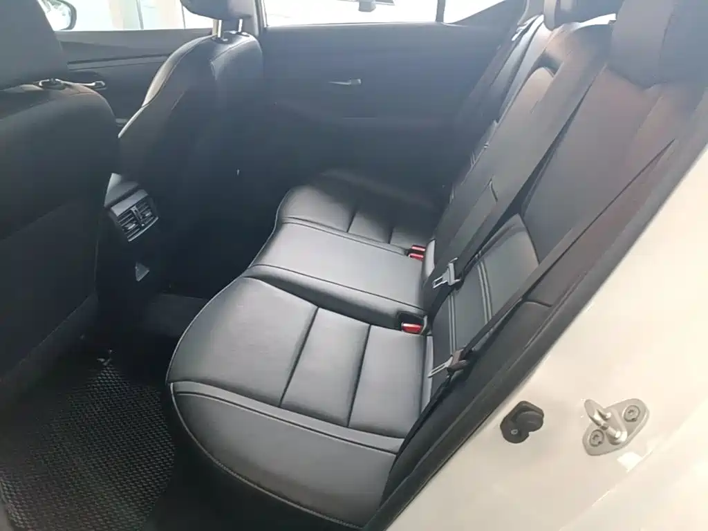 Nissan Sylphy — миниатюра 17
