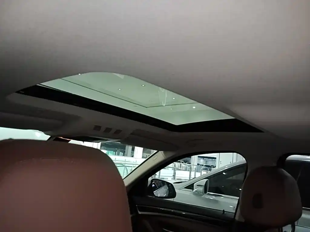 BMW 5 Series — миниатюра 18