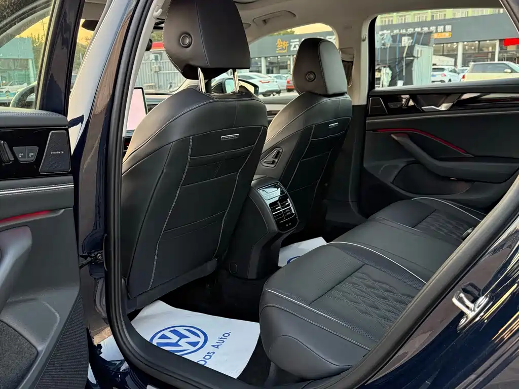 Volkswagen Magotan — миниатюра 5