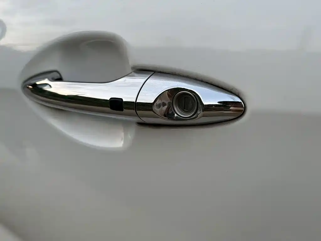 Kia K2 — миниатюра 11