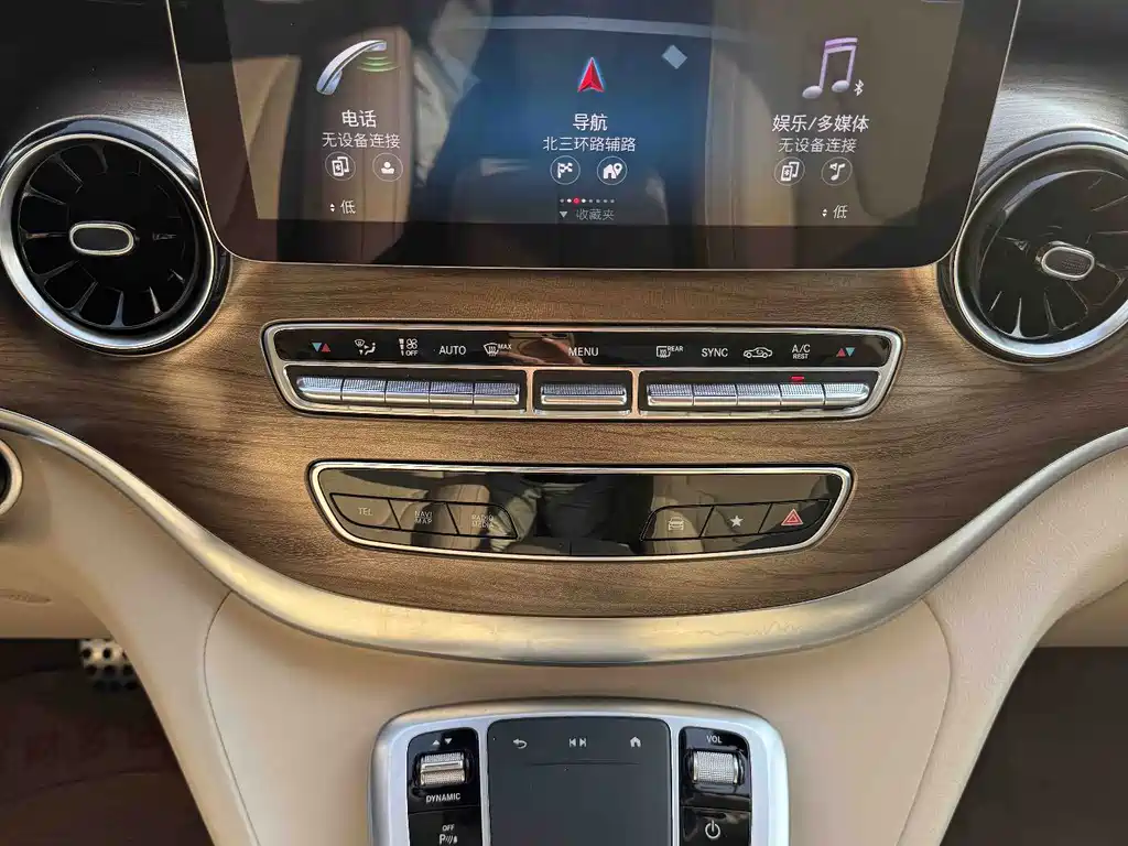 Mercedes-Benz V-Class — миниатюра 20