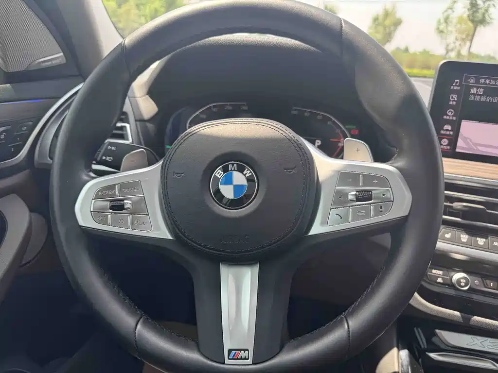 BMW X3 — миниатюра 11