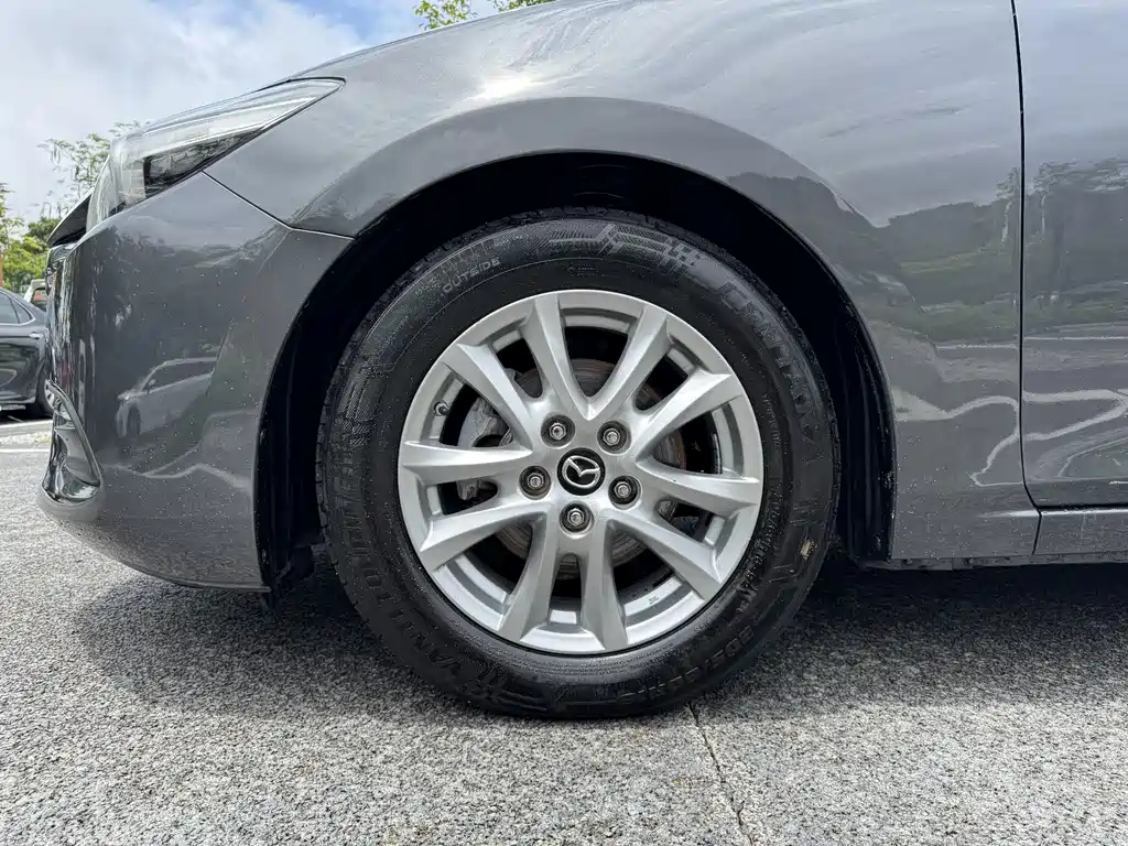 Mazda 3 Axela - фото 14
