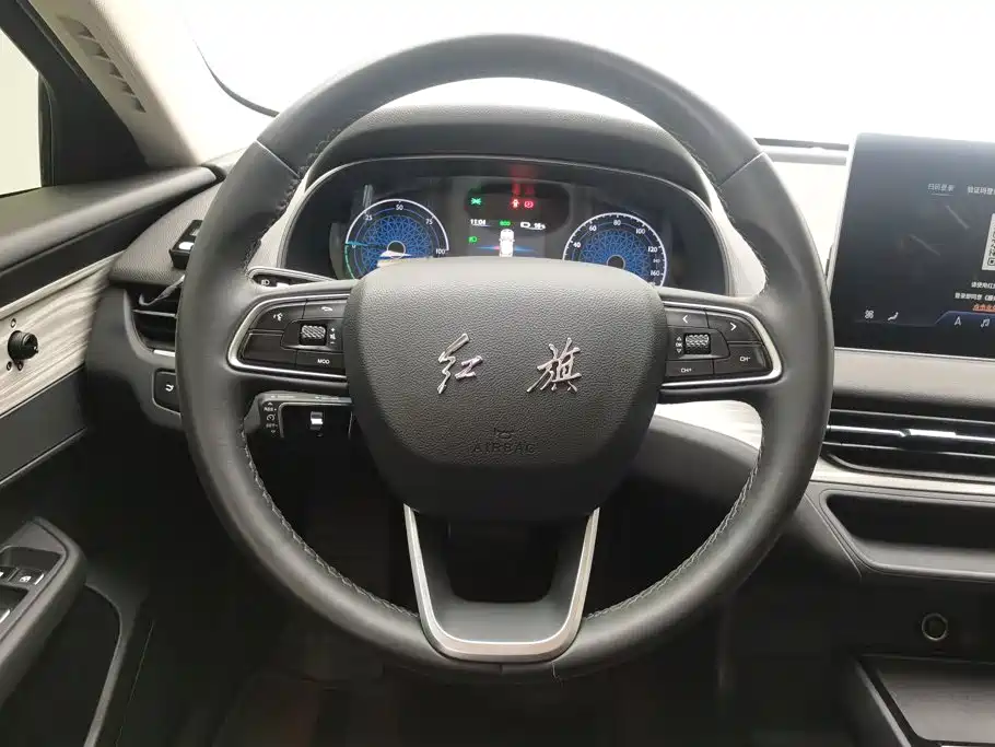 Hongqi Hongqi E-QM5 — миниатюра 15
