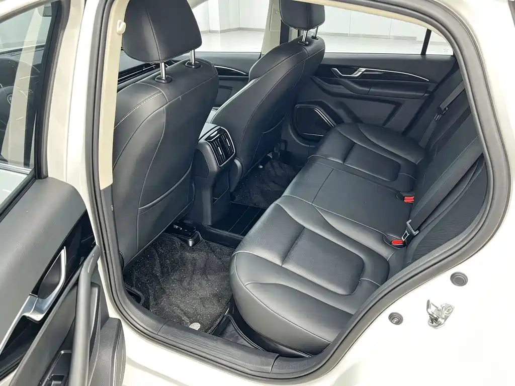 Bestune B70 — миниатюра 5