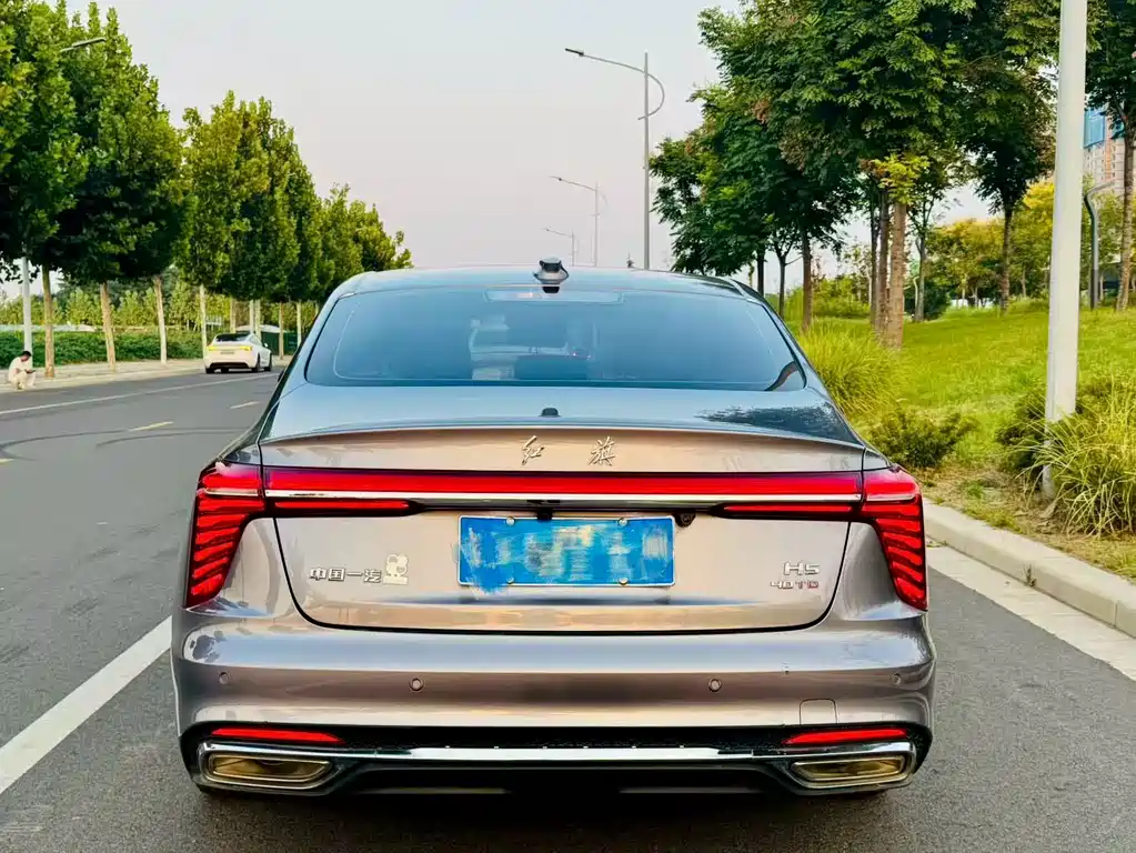 Hongqi Hongqi H5 — миниатюра 8