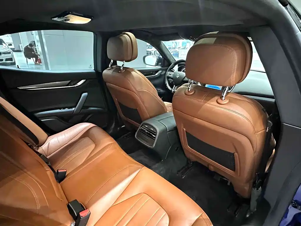 Maserati Ghibli — миниатюра 8