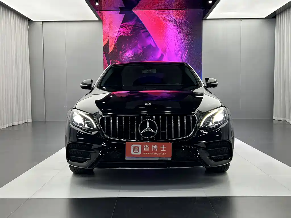 Mercedes-Benz E-Class — миниатюра 2