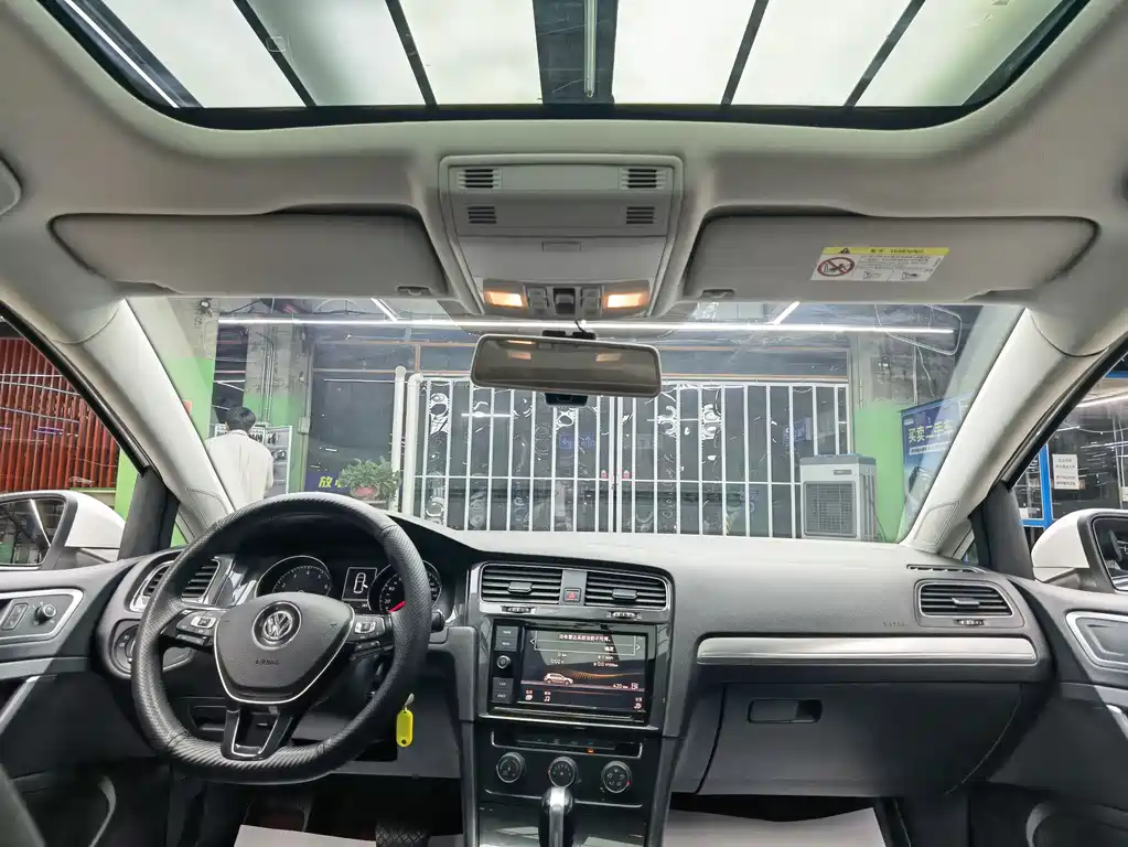 Volkswagen Golf — миниатюра 7