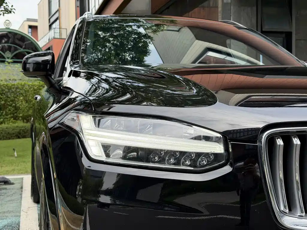 Volvo XC90 2022 B5 Luxury 7 мест