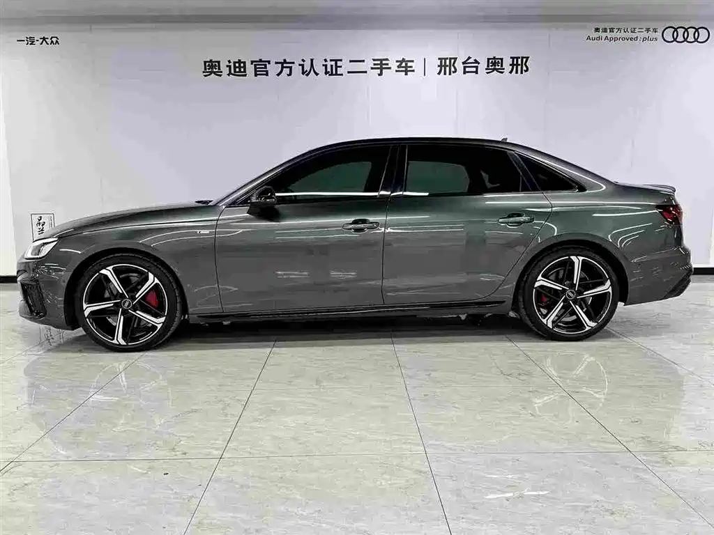 Audi A4L 2022 45 TFSI quattro