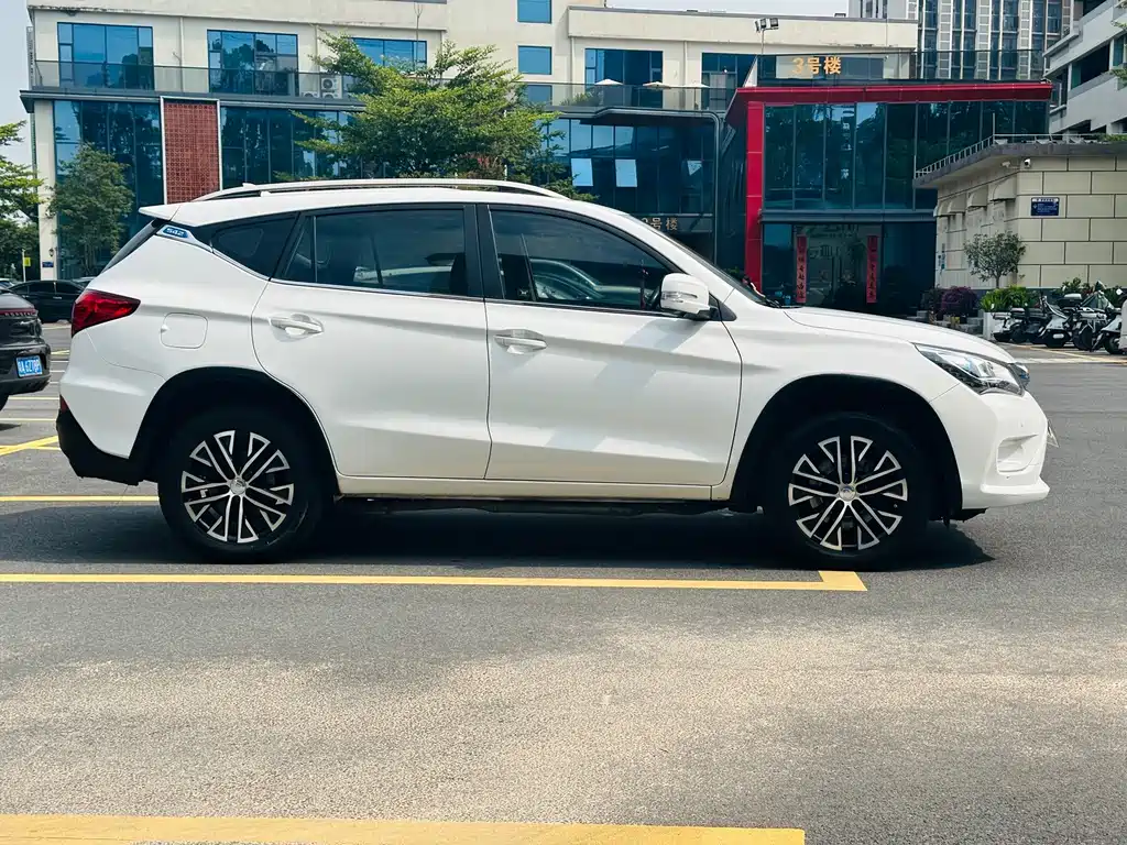 BYD New Energy — миниатюра 4