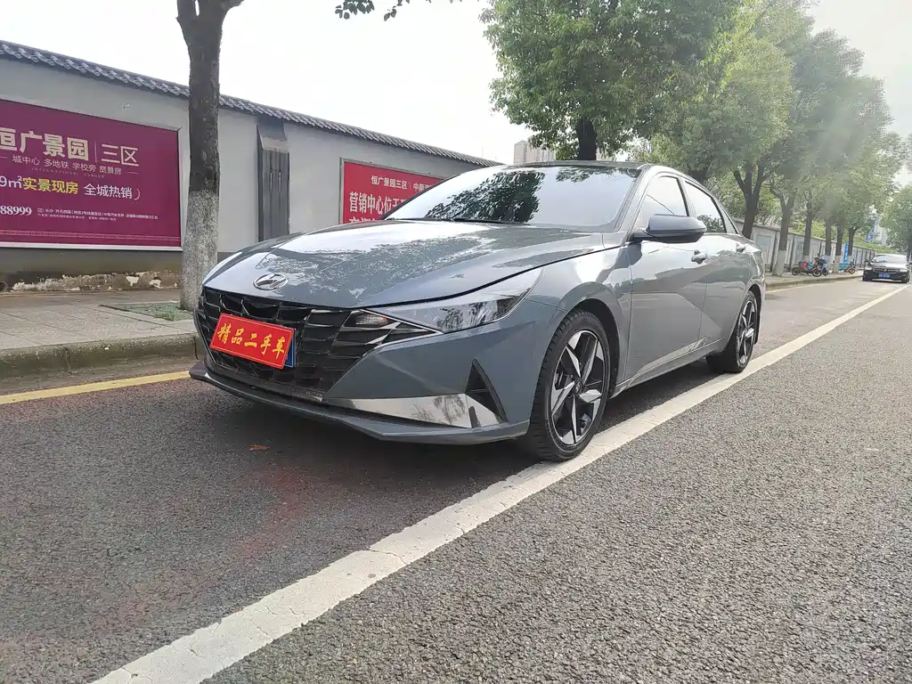 Hyundai Elantra 2021