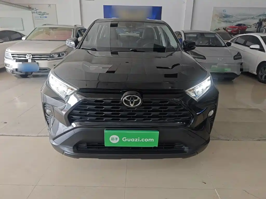 Toyota RAV4 — миниатюра 3