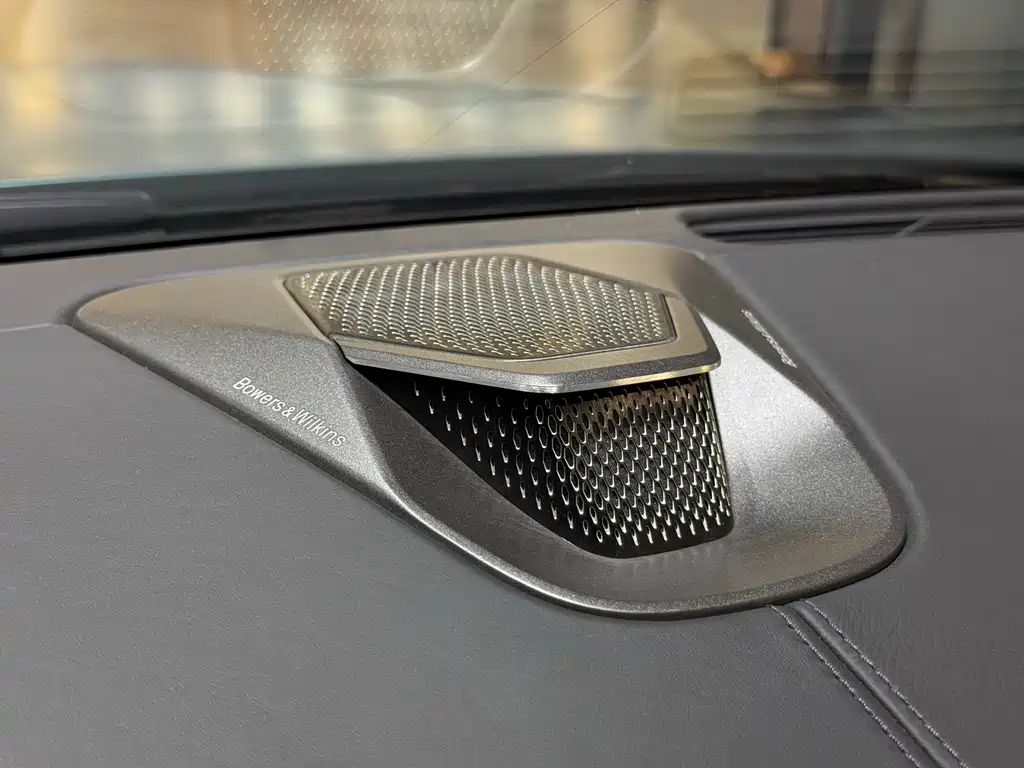 Aston Martin DB12 2025 4.0T V8 Coupe
