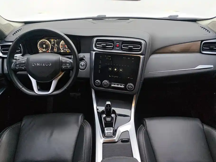 Lynk & Co 01 2.0T 2WD Type Edition China VI, фото 12