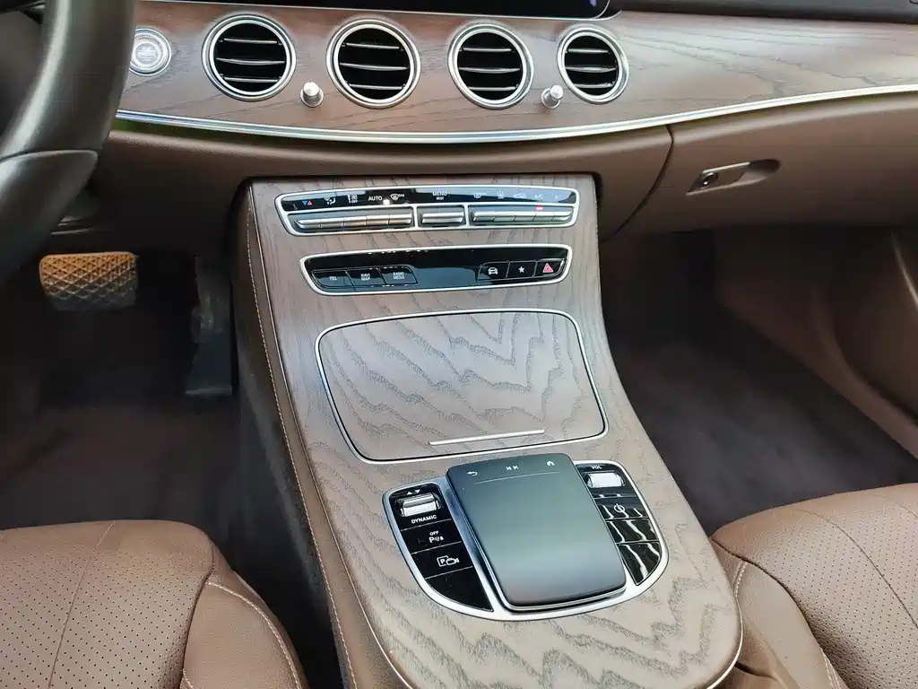 Mercedes-Benz E-Class E 2022 E 350 e L