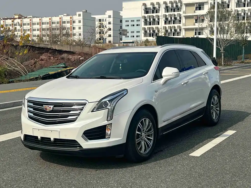 CADILLAC XT5