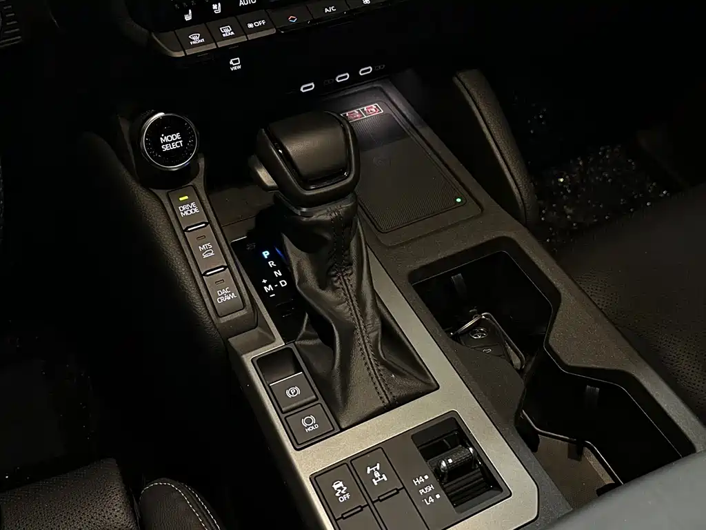 Toyota Prado — миниатюра 11