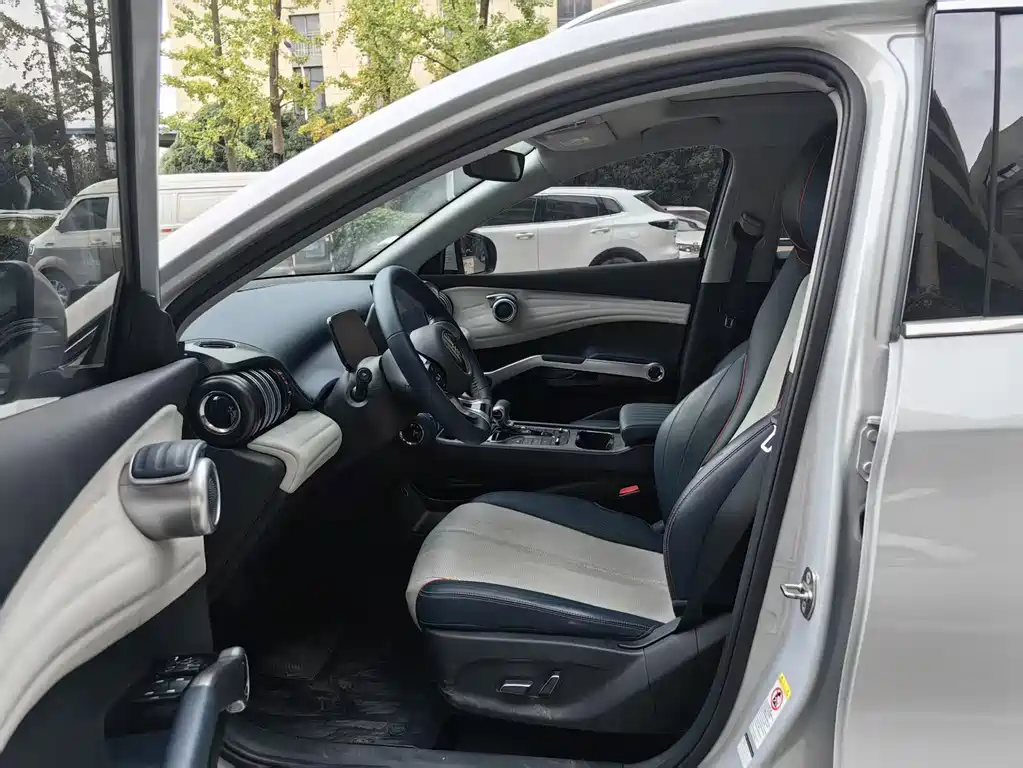 BYD Yuan Plus — миниатюра 5