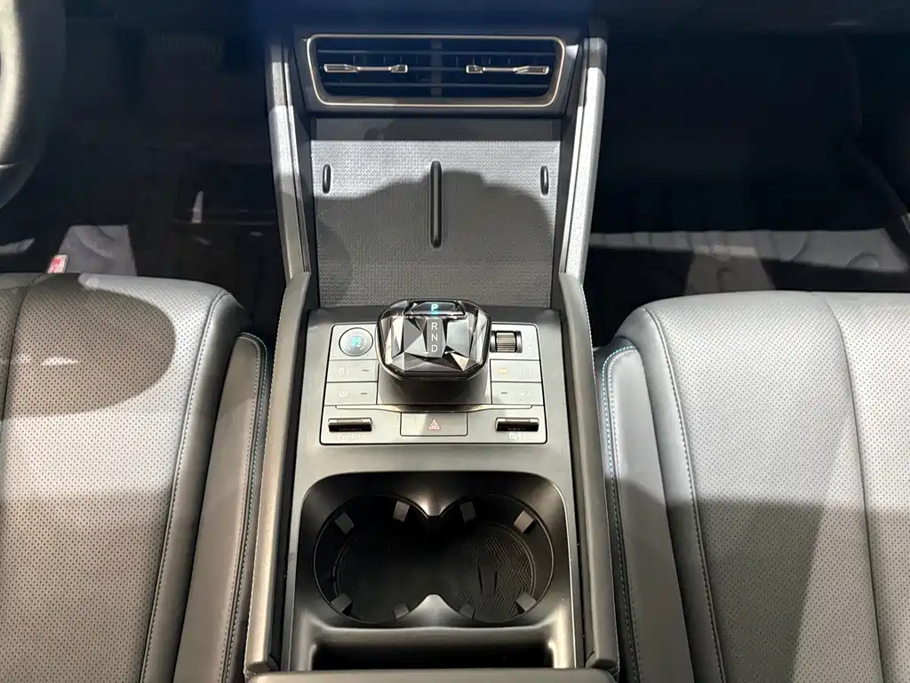 BYD Qin L — миниатюра 16
