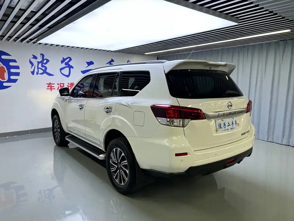 Nissan Terra — миниатюра 20