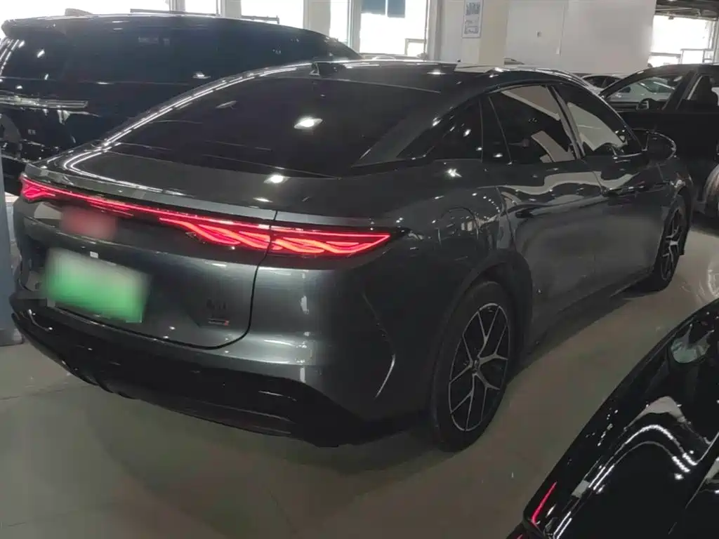 BYD Han L 2025 DM-p Flagship