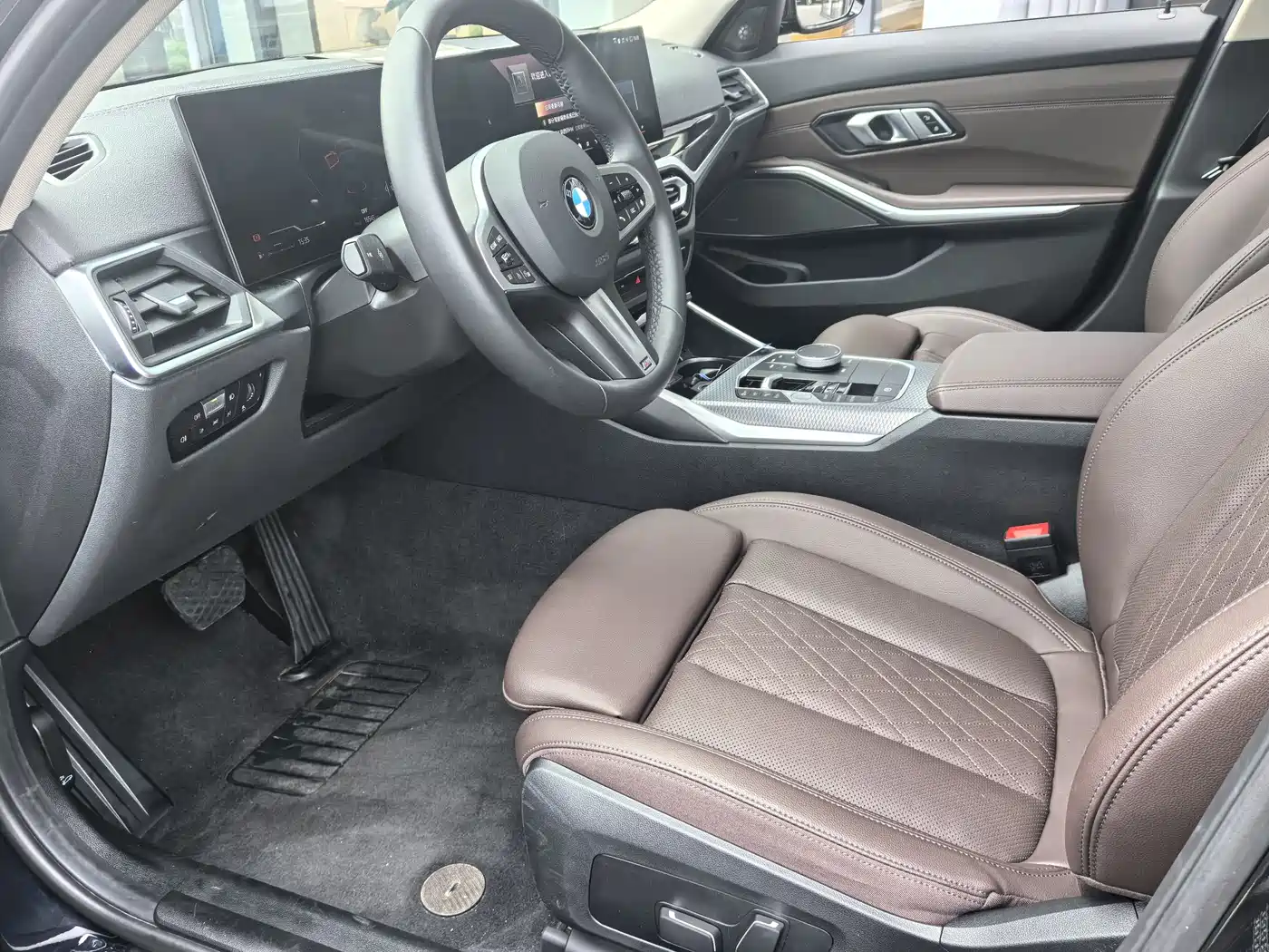 BMW 3 series 2025 Черный из Китая, фото 2