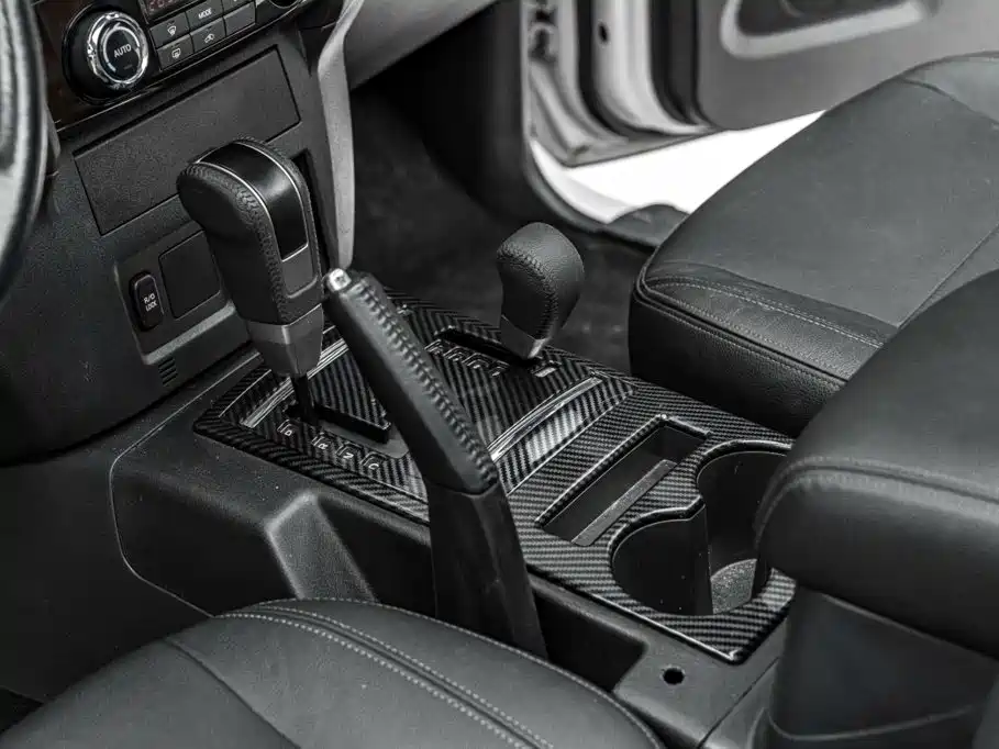 Mitsubishi Pajero (Import) — миниатюра 19