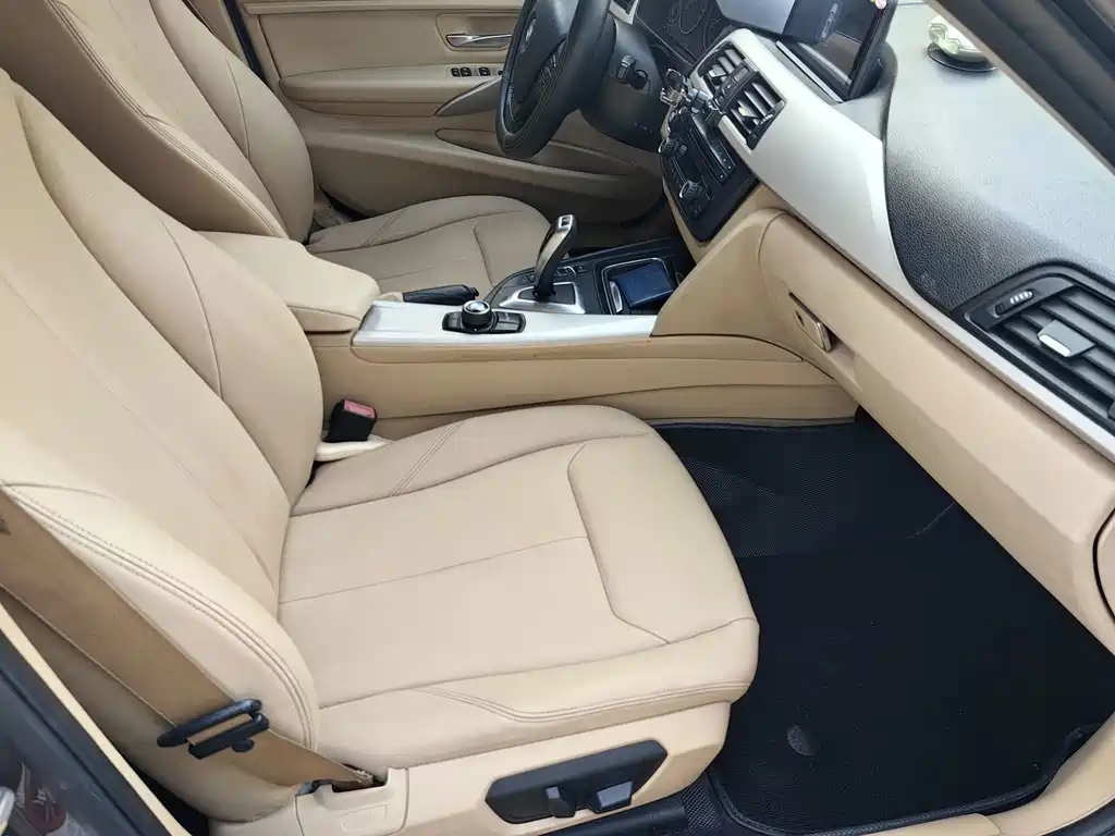 BMW 3 Series — миниатюра 4