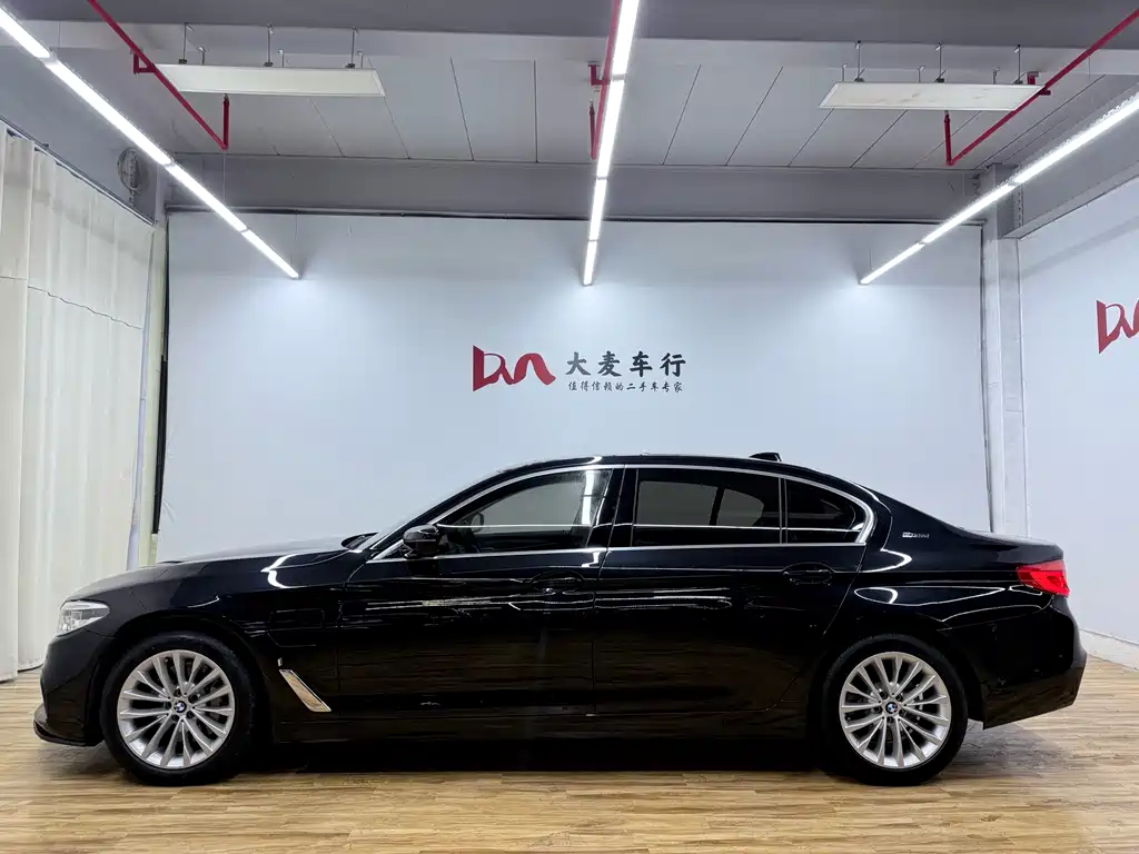 BMW 5 SERIES NEW ENERGY