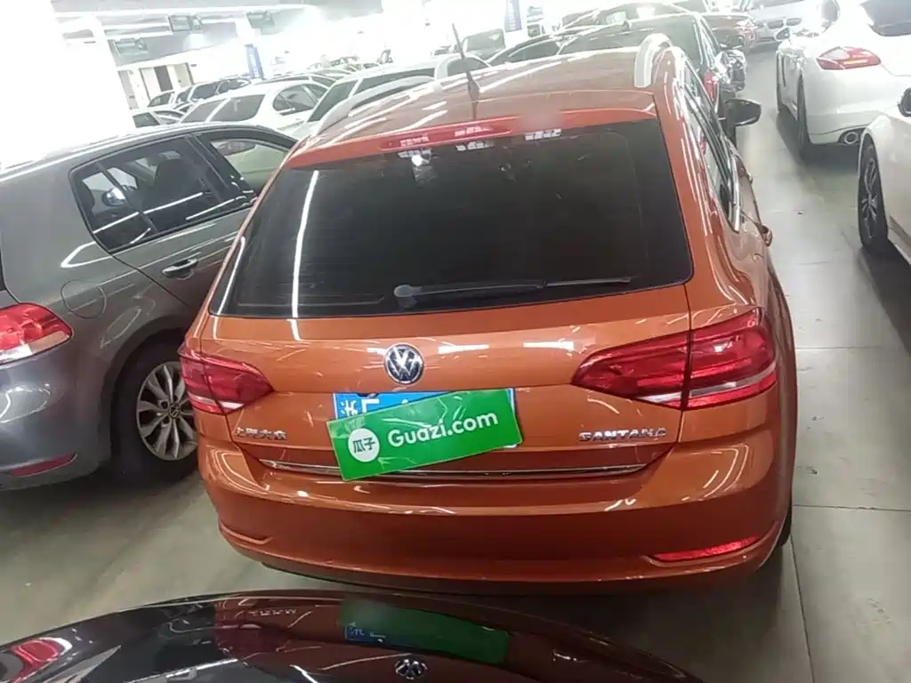 Volkswagen Santana — миниатюра 6