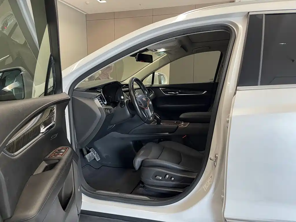 Cadillac XT5 — миниатюра 16