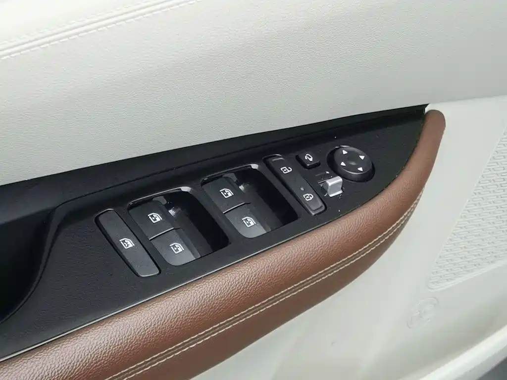 Hyundai Mistra — миниатюра 9