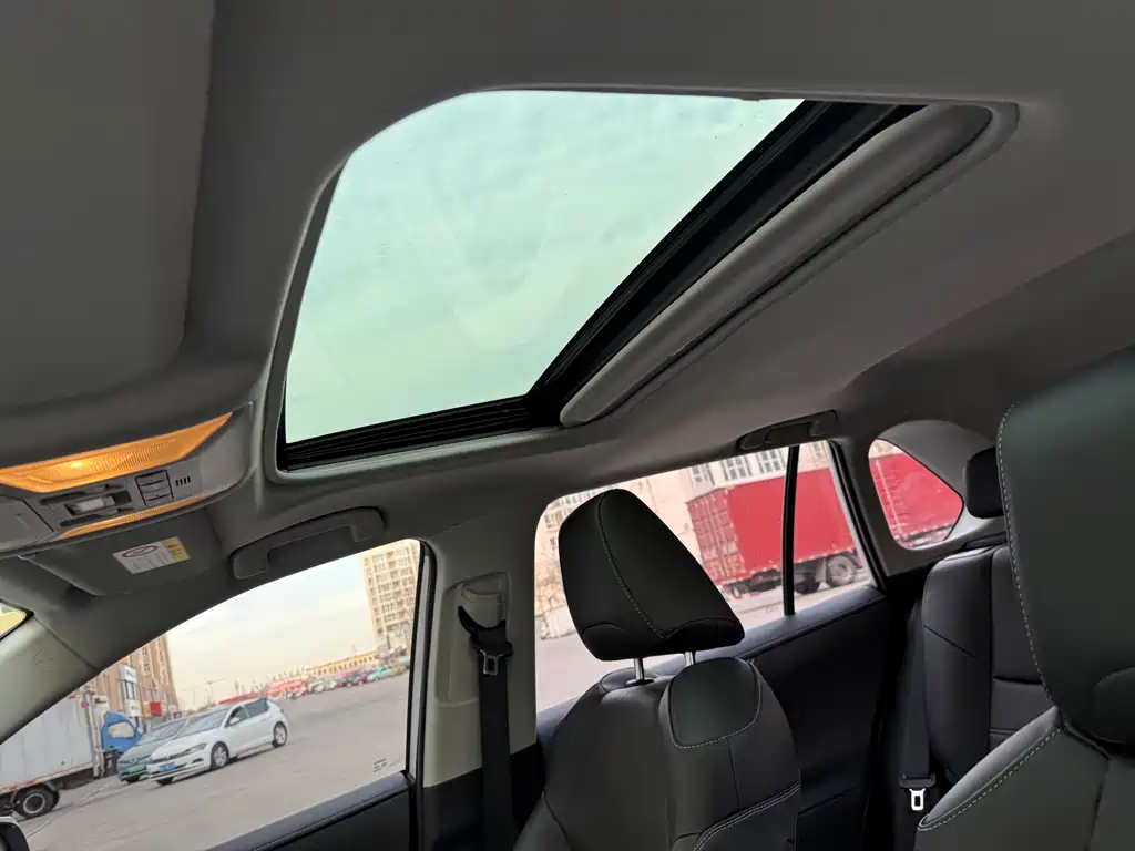 TOYOTA RAV4 RONGFANG