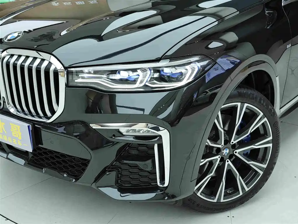 BMW X7 — миниатюра 22