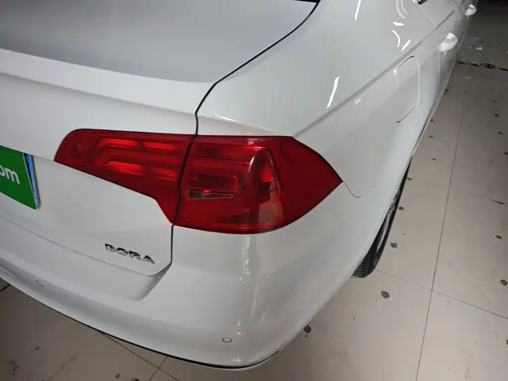 Volkswagen Bora — миниатюра 8