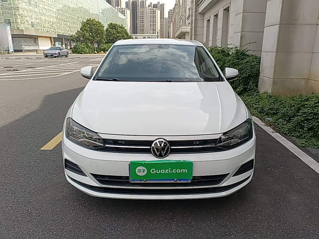 Volkswagen Polo 1.5 л 2024 г. Белый, пробег 2300 км