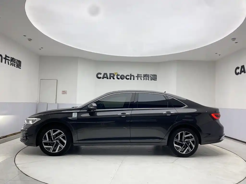 Volkswagen Sagitar — миниатюра 8