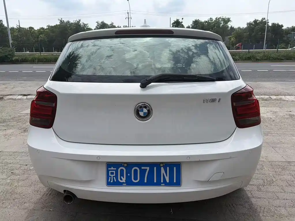 BMW 1 Series (Import) — миниатюра 5